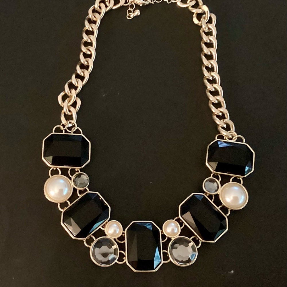 Elegant Black and Gold Statement Necklace